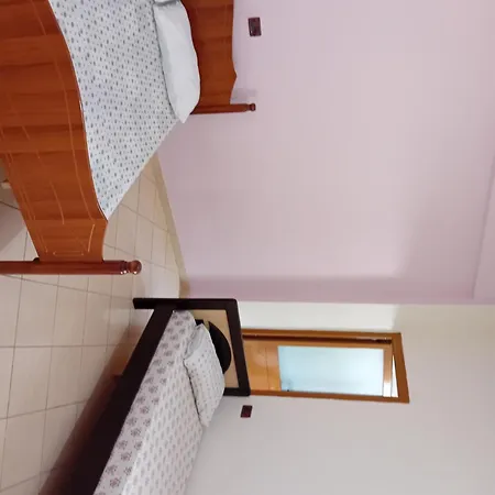 Fotula's House 5
